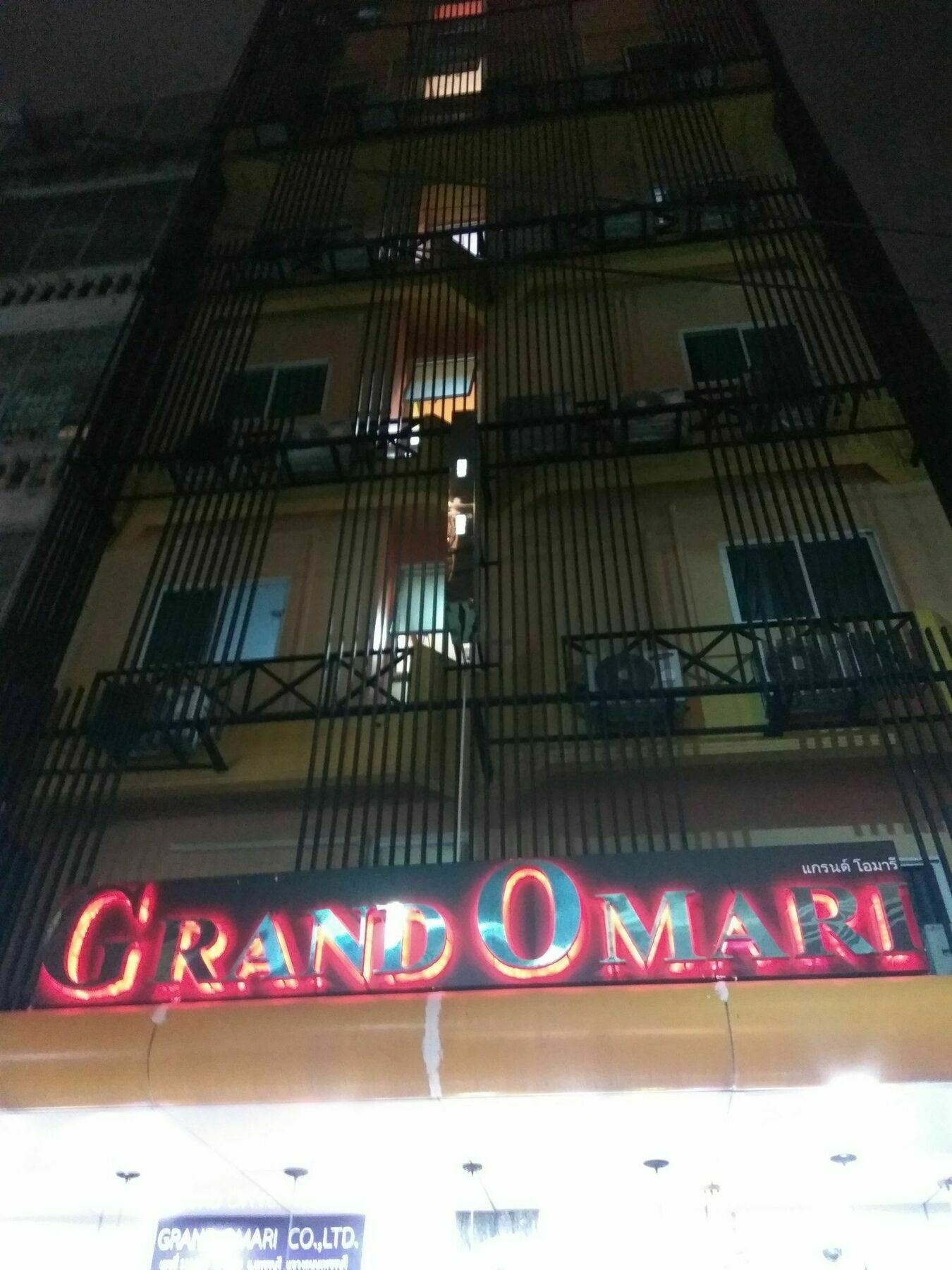 Grand Omari Hotel Bangkok Buitenkant foto